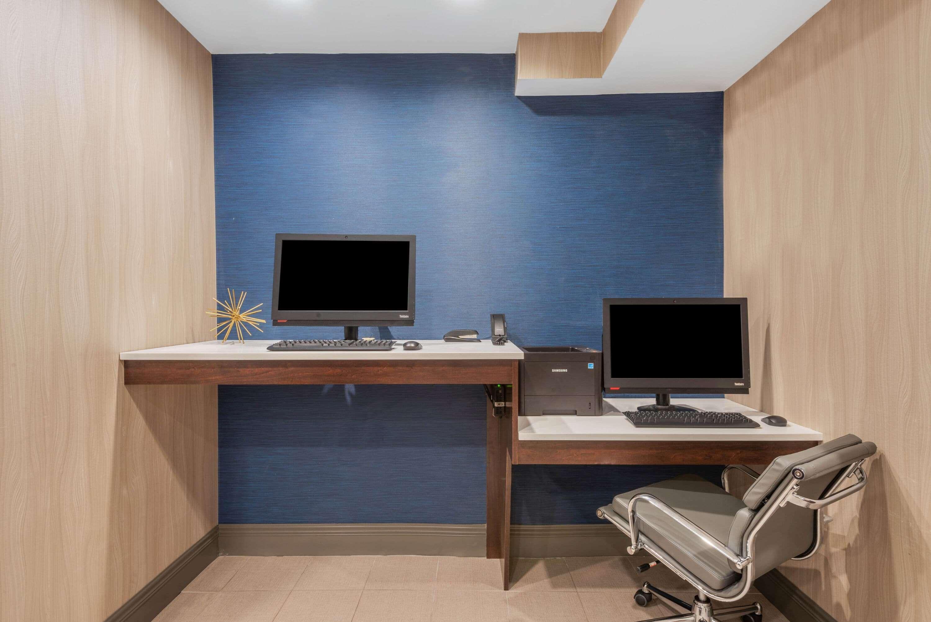 La Quinta By Wyndham Aberdeen-Apg Luaran gambar